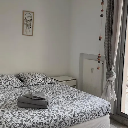 Fireworks View - 6 Persons Apartment