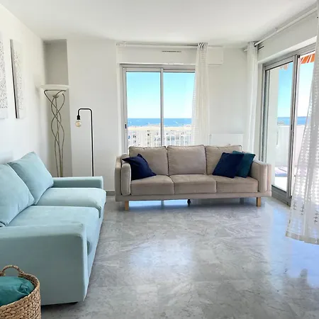 Fireworks View - 6 Persons