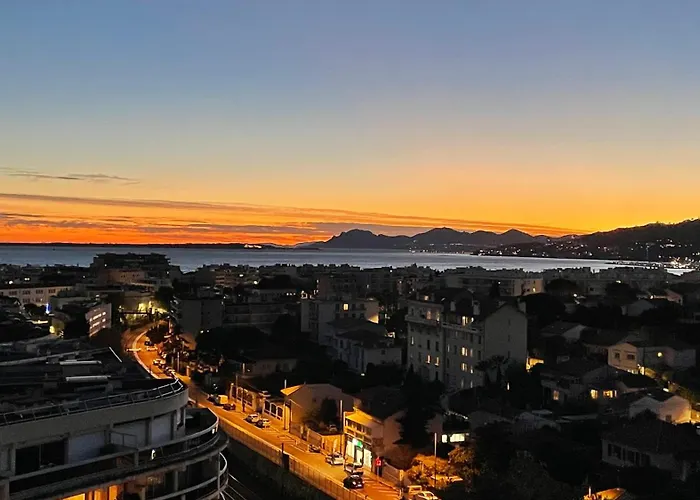 Fireworks View - 6 Persons