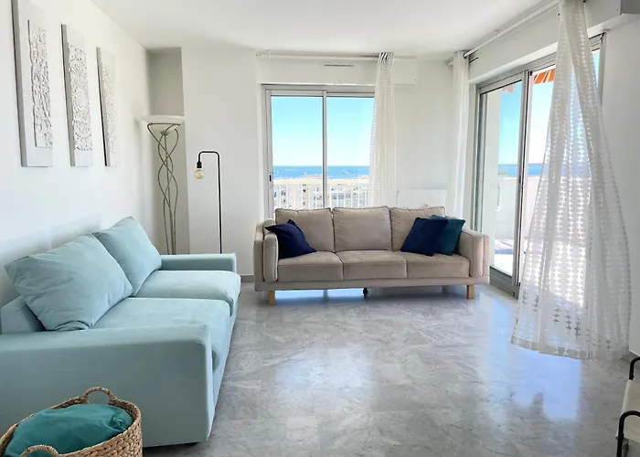 Fireworks View - 6 Persons